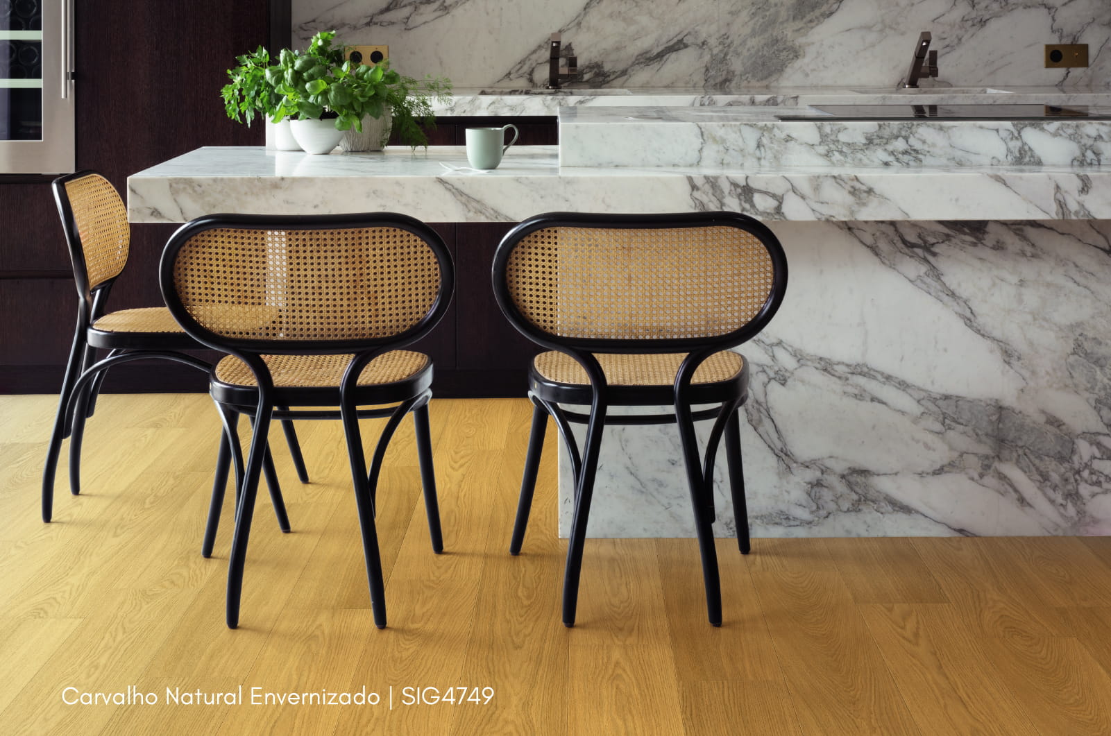 Carvalho-Natural-Envernizado-SIG4749.jpg
