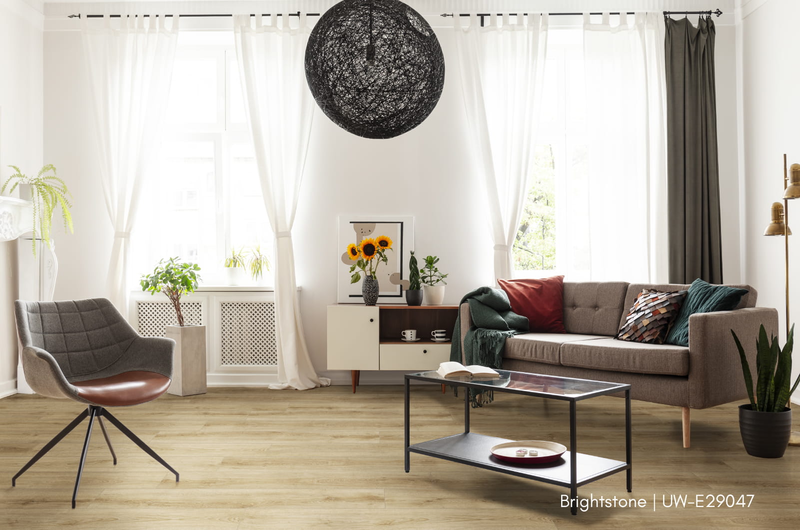 Pavimento-vinilico-efeito-madeira-em-sala-moderna.jpg