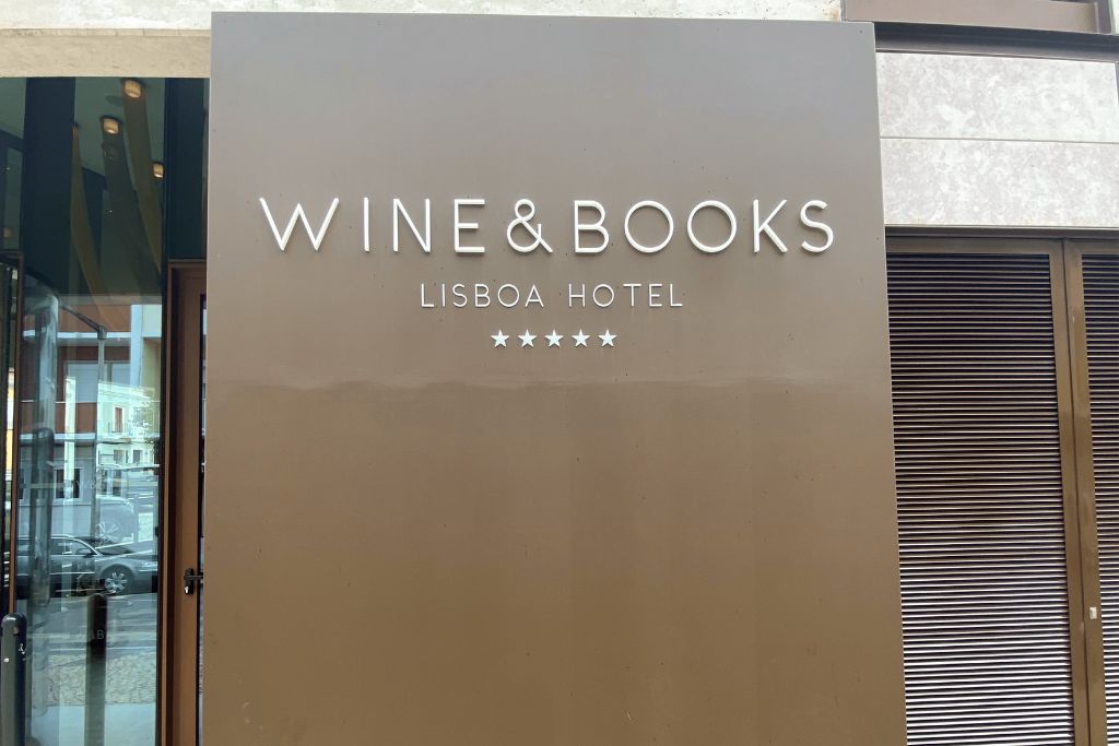 Wine&BooksLisboaHotel(7).jpg